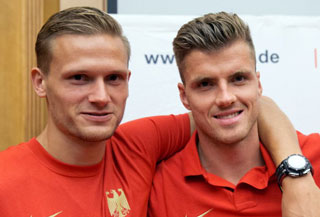 handsome german athletes look like twins