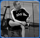 tall cyclist chris hoy