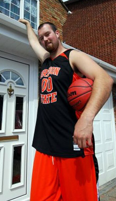 giant basketball player soda machine